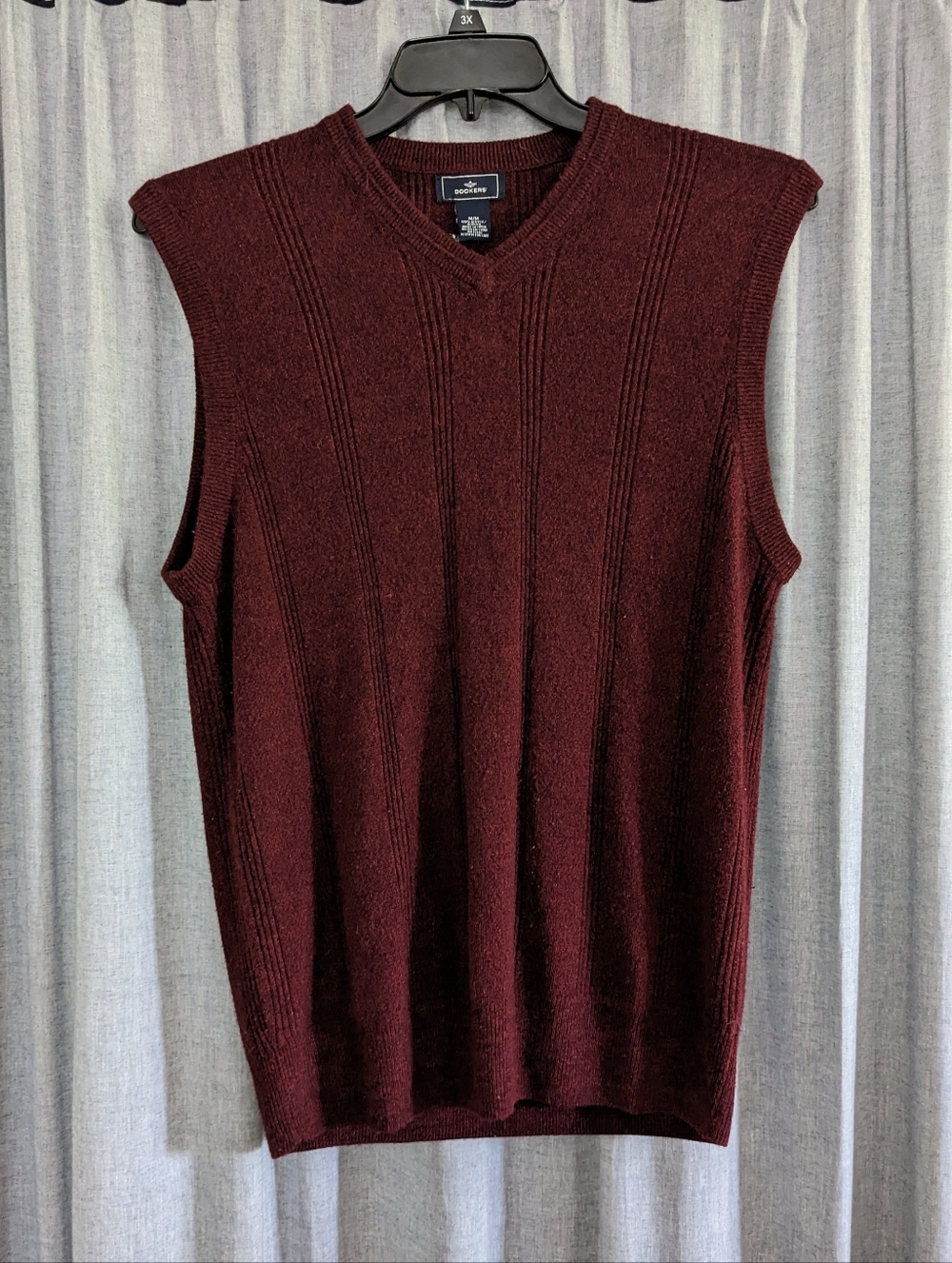Dockers Sweater Vest M Red Burgundy Knit Professor Grandpacore Academia Indie